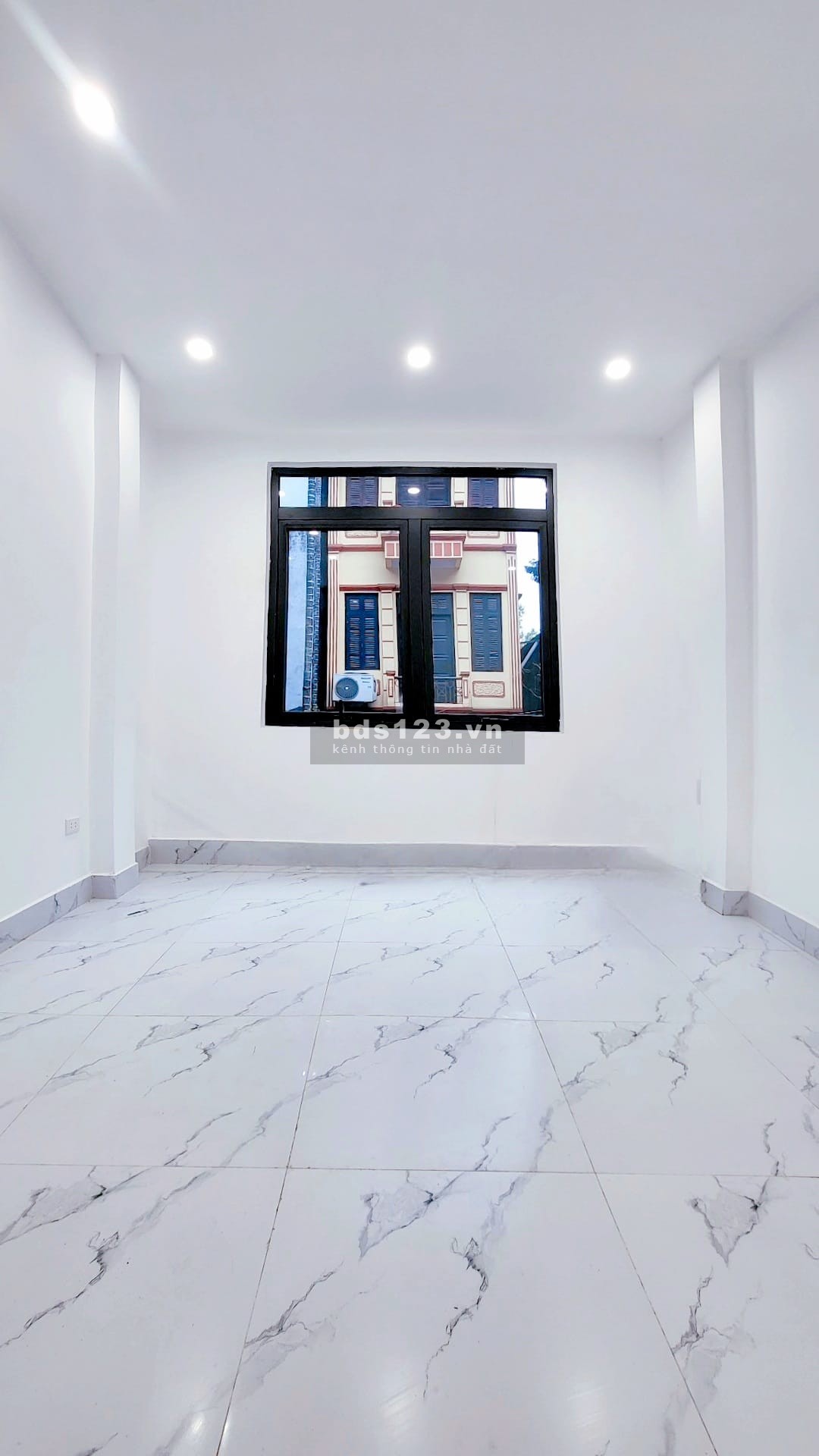 Cần bán nhà Trần Khát Chân 25m2 *4 tầng, 2.7 tỷ
