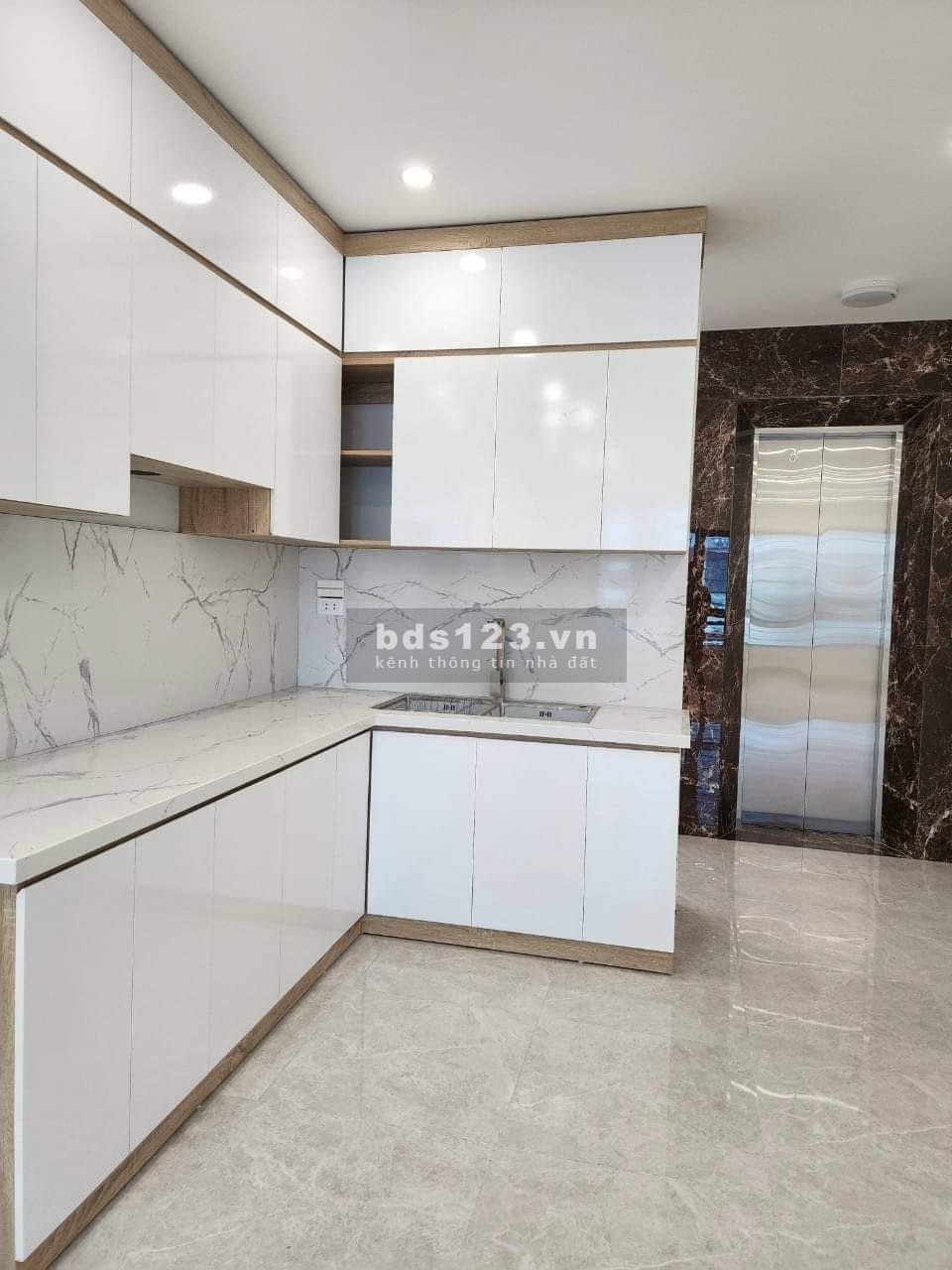 Bán nhà siêu đẹp Thanh Xuân 35m 6 tầng thang máy thiết kế hiện đại giá chỉ 5.75tỷ