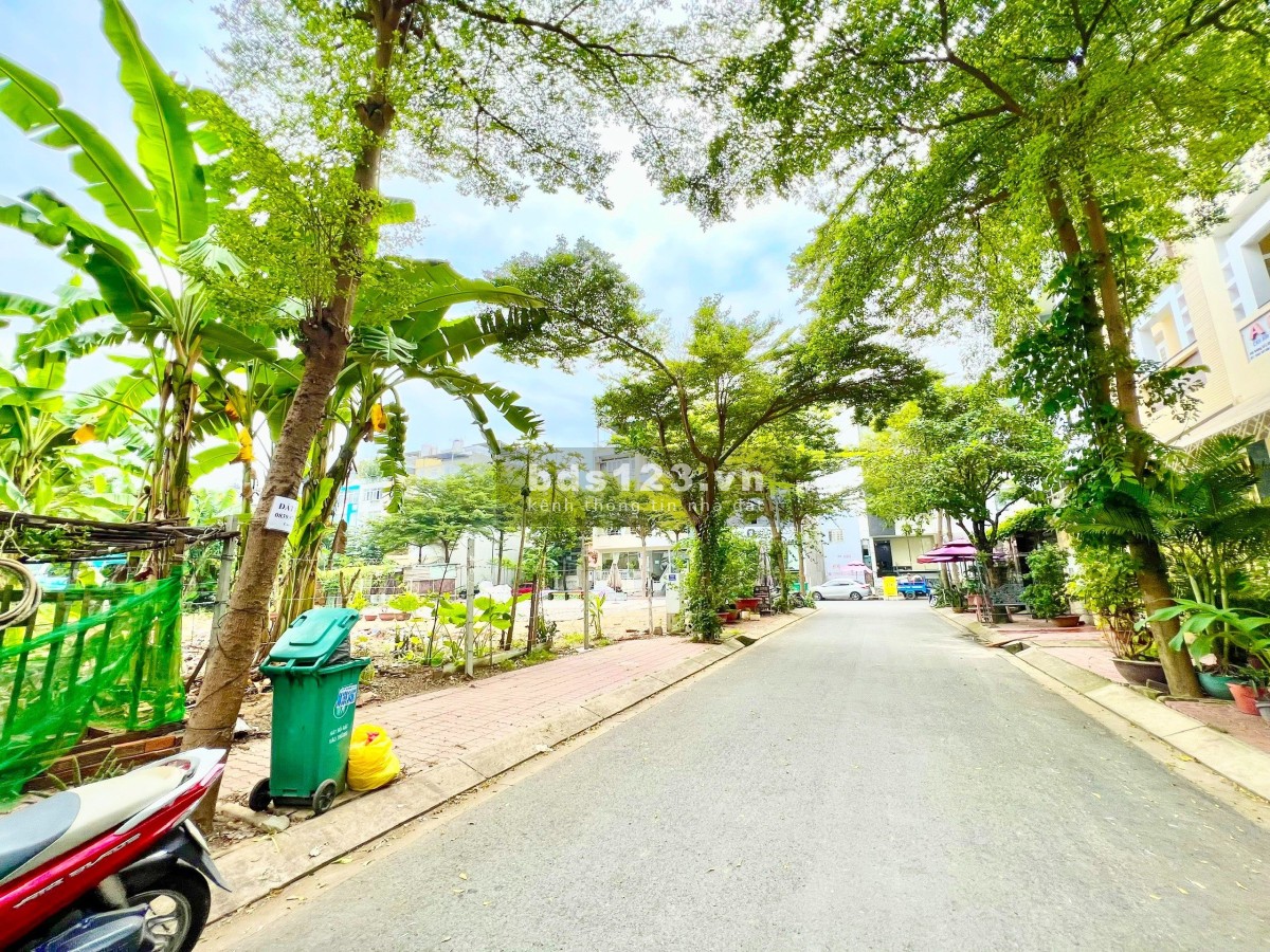Bán gấp lô đất nền biệt thự KDC Kim Sơn, Quận 7