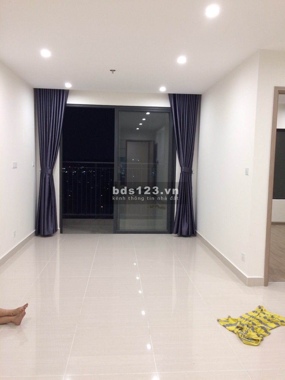 Cho thuê căn hộ Vinhomes Quận 9- 2PN bếp rèm 6,5 triệu