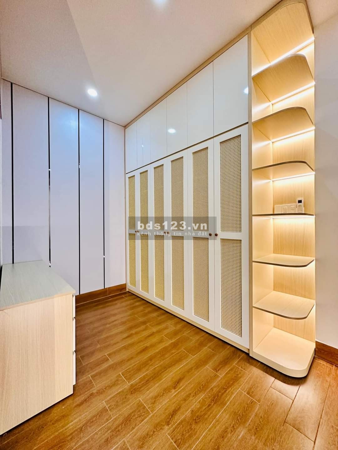 Cần bán gấp căn biệt thự 2 mặt tiền Nguyễn Văn Khối, Phường 11, Gò Vấp