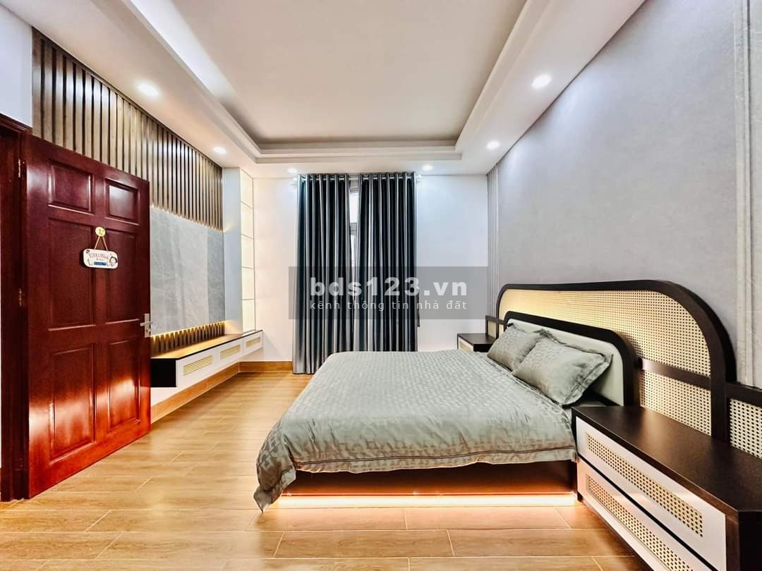 Cần bán gấp căn biệt thự 2 mặt tiền Nguyễn Văn Khối, Phường 11, Gò Vấp