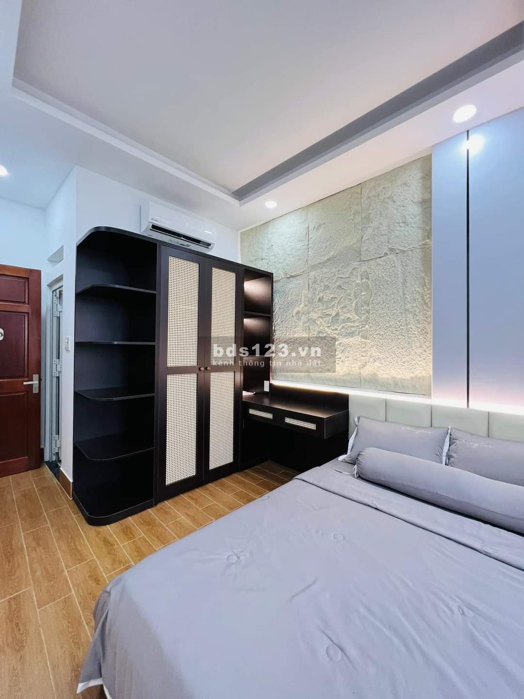 Cần bán gấp căn biệt thự 2 mặt tiền Nguyễn Văn Khối, Phường 11, Gò Vấp