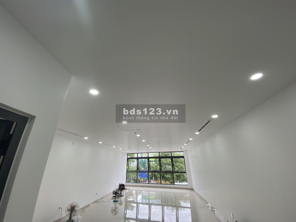 Cần cho thuê toà nhà mới 100% diện tích>80m2 thích hợp làm văn phòng, thuê nhà có thể vào ở ngay