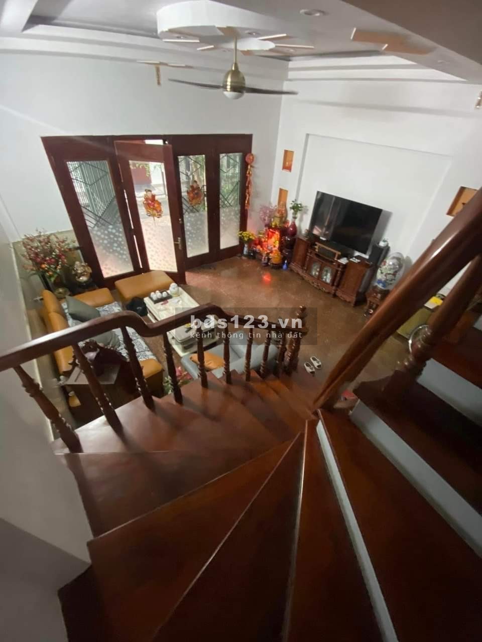Bán nhà Trần Cung 65m2 ô tô tránh vỉa hè nhà đẹp chỉ 9.5 tỷ
