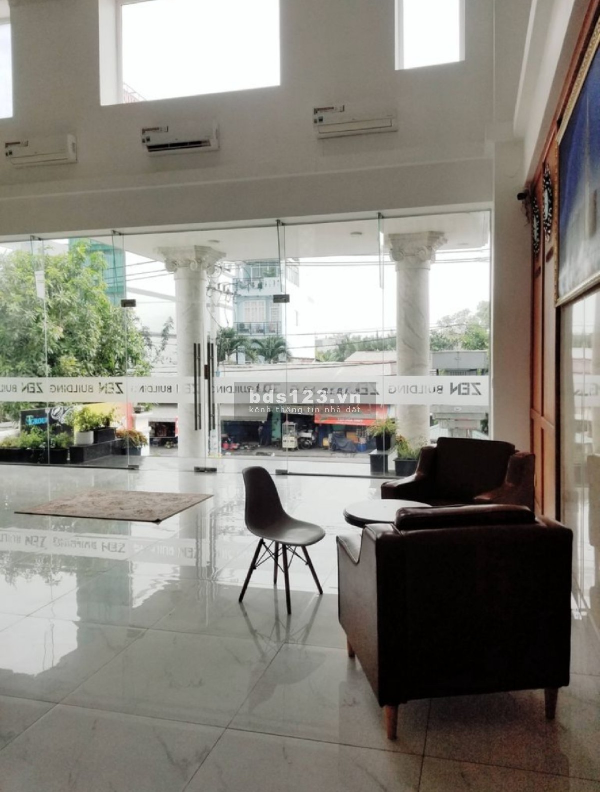 Mặt bằng 200m2 mặt tiền đường Hoàng Quốc Việt, Quận 7