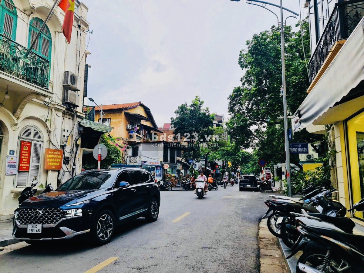 Bán nhà mặt phố Trần Quốc Toản 135m2 - vỉa hè kinh doanh - nở hậu đẹp - tt. hoàn kiếm - rất hiếm