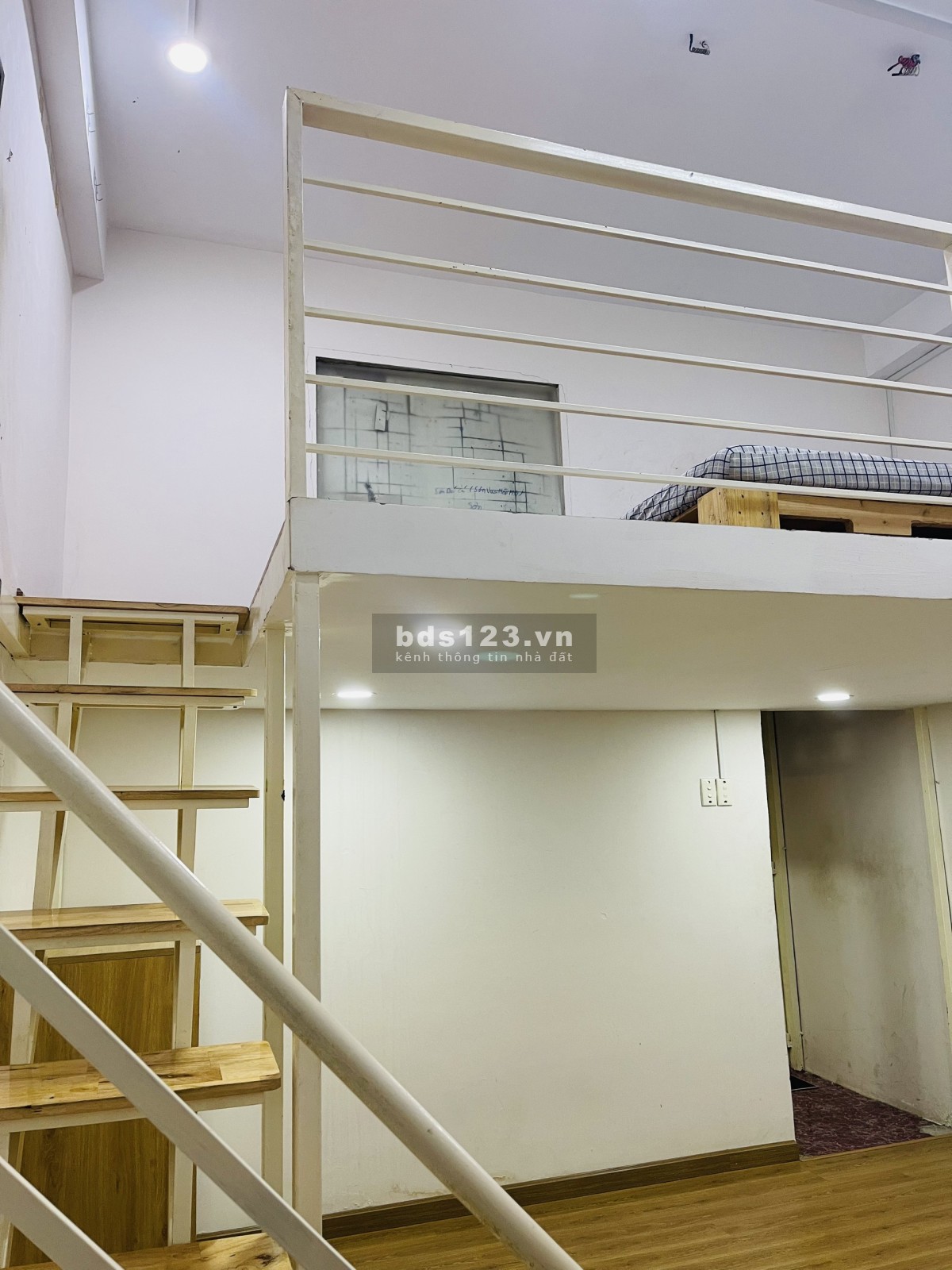 CHDV 30m2 đường Giaỉ Phóng Tân Bình có gác, cửa sổ lớn chỉ 5 triệu.