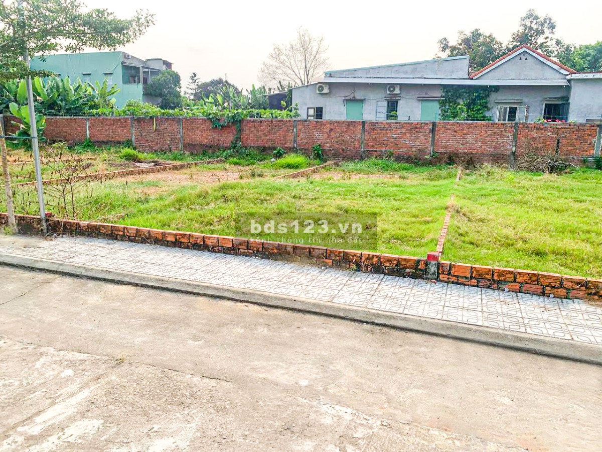 Bán đất ngay trung tâm thị xã Điện Bàn, 150m2 đất ở 100%