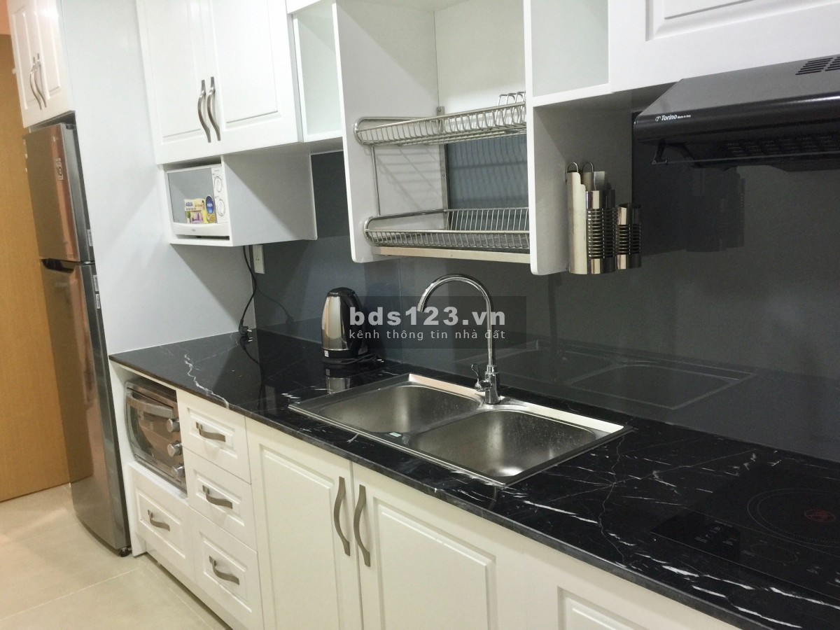 Đầy đủ tiện nghi! Bán căn hộ Masteri Thảo Điền 73m2, 2 phòng ngủ, full NT, giá 5.65 tỷ, view sông