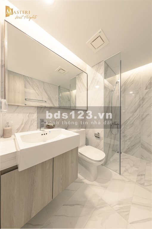 Bán căn studio view hồ, tầng trung, hướng mát giá chỉ 2,4 tỷ