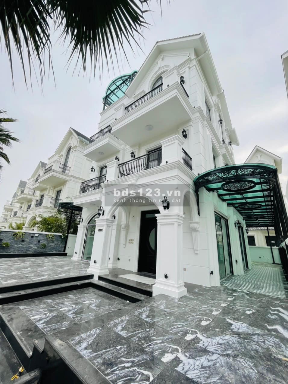 Chính chủ bán Biệt thự mặt hồ Hải Âu 01-xxx Vinhomes Ocean Park giá 6x tỷ. Liên hệ 0986812881