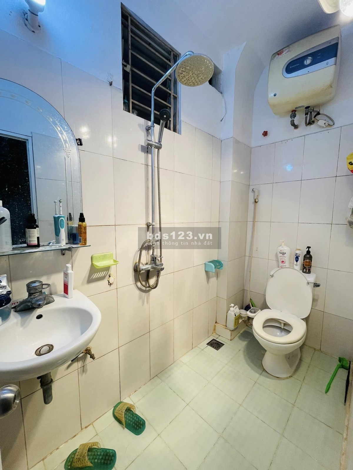 Cần bán nhà Trần Khát Chân 30m2 *4 tầng, 2.9 tỷ
