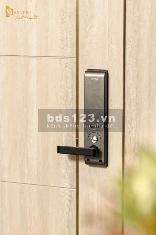 Bán căn studio view hồ, tầng trung, hướng mát giá chỉ 2,4 tỷ