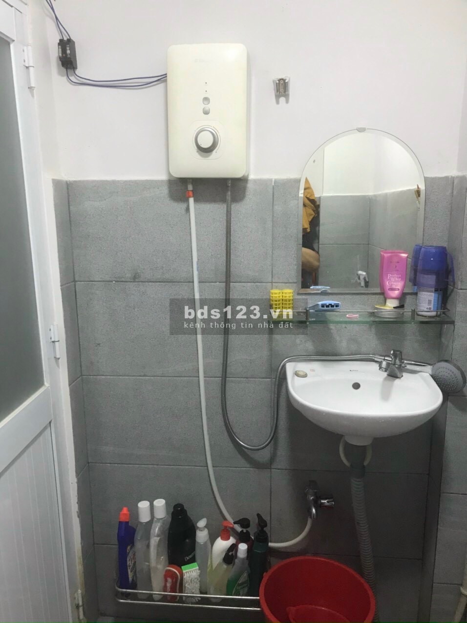 Chính chủ cần bán nhà Hoàng Diệu 2, P.Linh Trung, Thủ Đức 35m2 2tỷ4 SHR gần chợ Lh: 0902576293