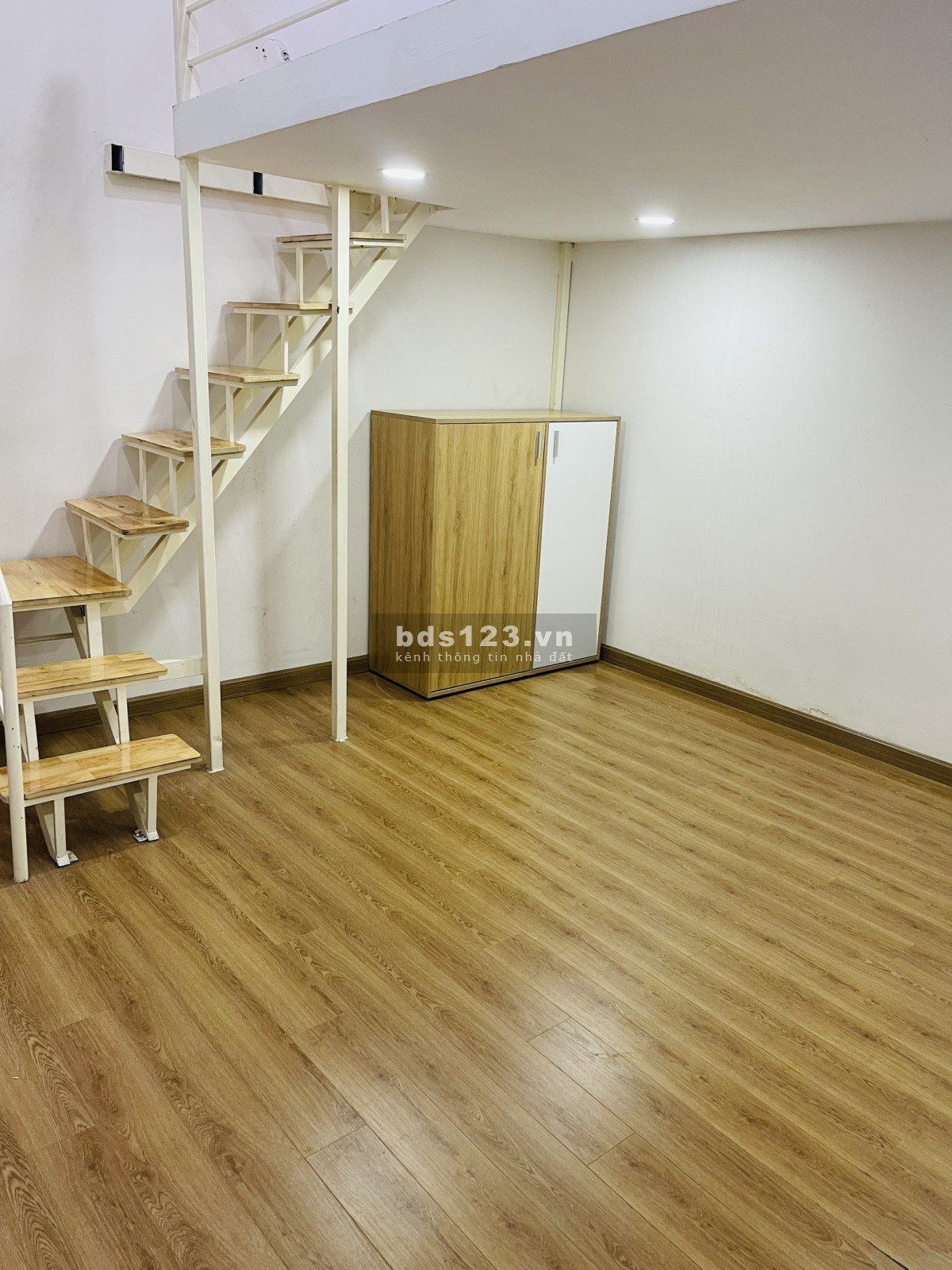 CHDV 30m2 đường Giaỉ Phóng Tân Bình có gác, cửa sổ lớn chỉ 5 triệu.
