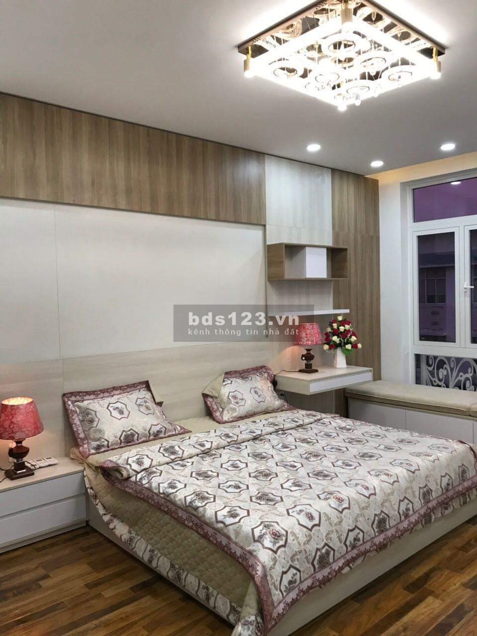Bán nhà 4 tầng khu Nguyễn Sơn - Đường 7m5 hướng đông nam