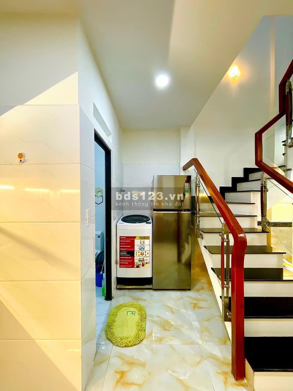 Nhà đẹp siêu đẹp,3/2, Phường 12, Q10, gần Vạn Hanh Mall, DT 50m2 giá 4 tỷ Lh 0901386173