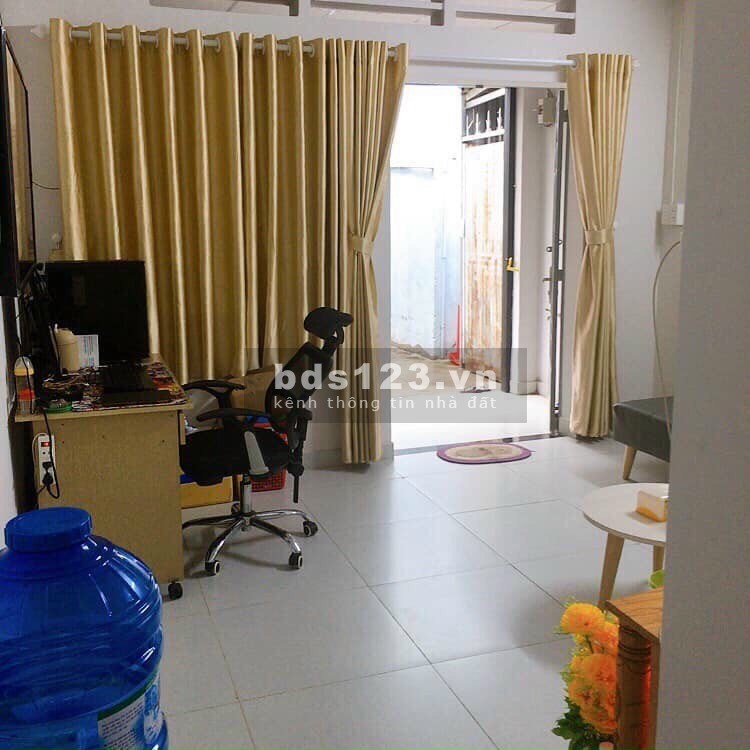 Chính chủ cần bán nhà Hoàng Diệu 2, P.Linh Trung, Thủ Đức 35m2 2tỷ4 SHR gần chợ Lh: 0902576293