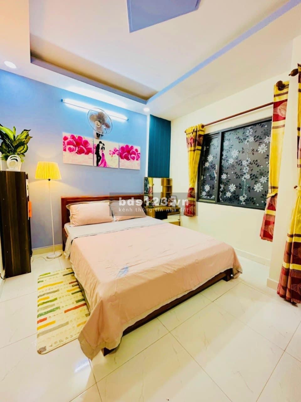 Nhà đẹp siêu đẹp,3/2, Phường 12, Q10, gần Vạn Hanh Mall, DT 50m2 giá 4 tỷ Lh 0901386173
