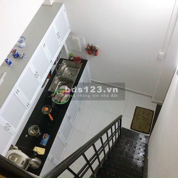 Chính chủ cần bán nhà Hoàng Diệu 2, P.Linh Trung, Thủ Đức 35m2 2tỷ4 SHR gần chợ Lh: 0902576293