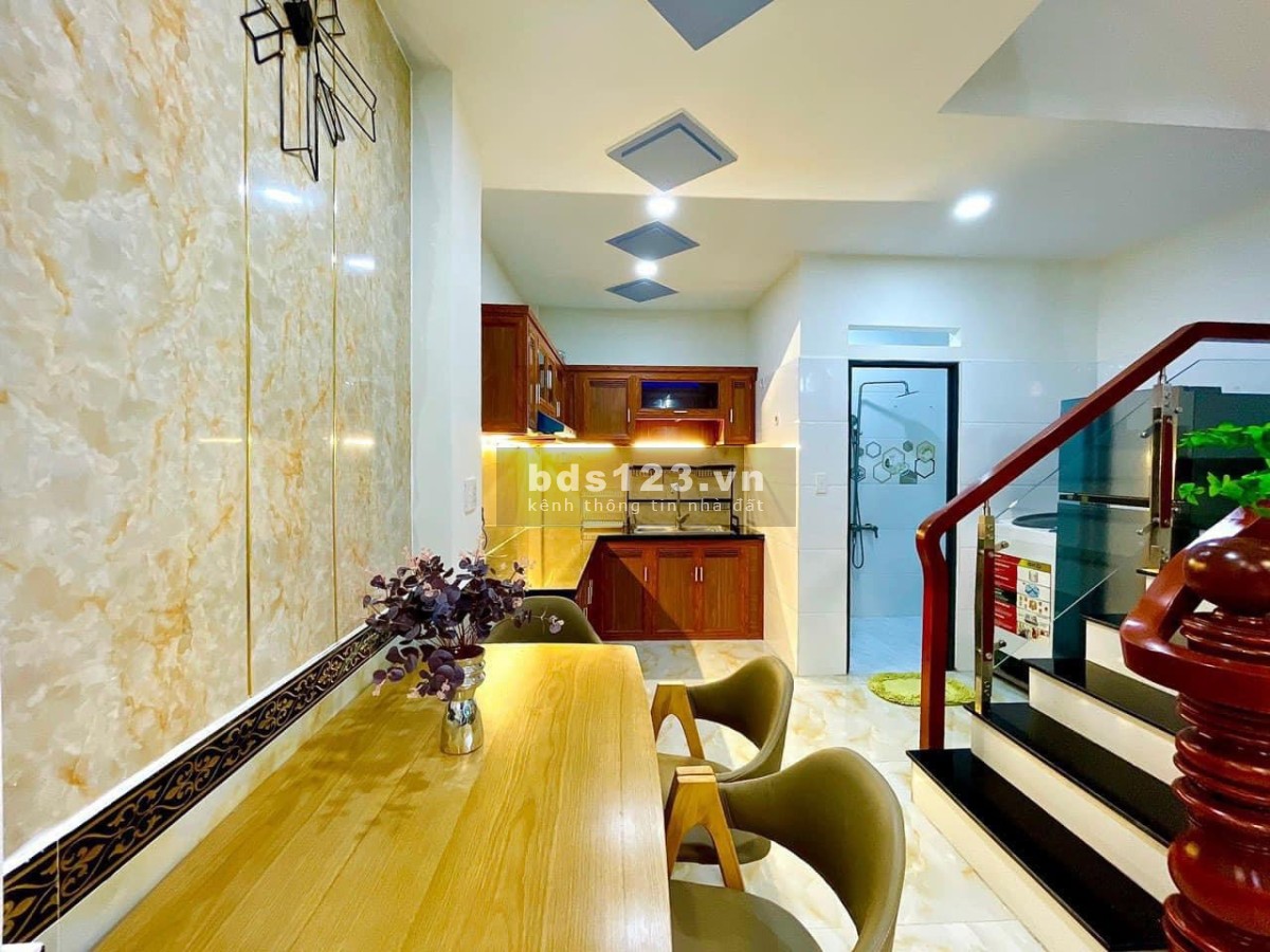 Nhà đẹp siêu đẹp,3/2, Phường 12, Q10, gần Vạn Hanh Mall, DT 50m2 giá 4 tỷ Lh 0901386173