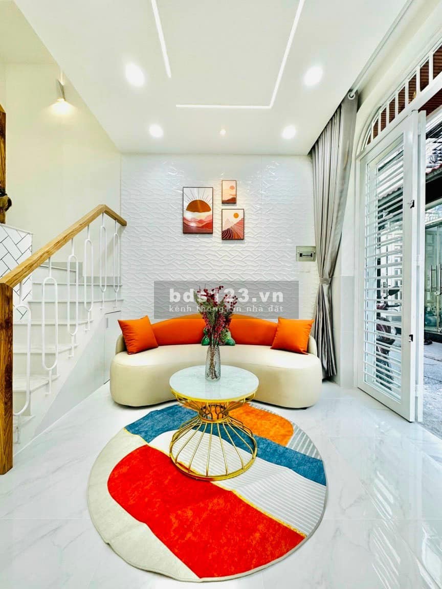 Cần bán nhà Hẻm xe hơi Đường Phan Huy Ích giá nhỉnh 3 tỷ.