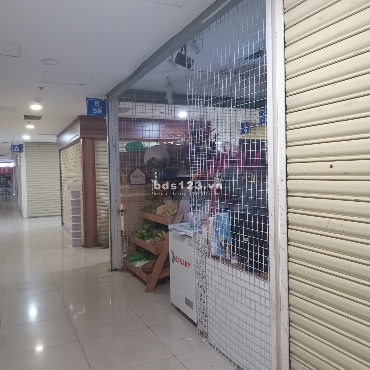 Cho thuê kiot 15M2 giá 2,2 triệu/ tháng tầng 2 chung cư Oriental Plaza