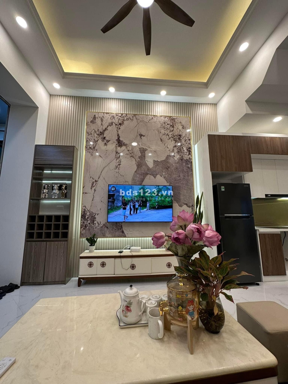 Bán nhà đẹp Phương Mai – Đống Đa, ngõ cực rộng, ô tô đỗ - sổ đỏ 35m2, 4 tầng, giá chỉ 5 tỷ