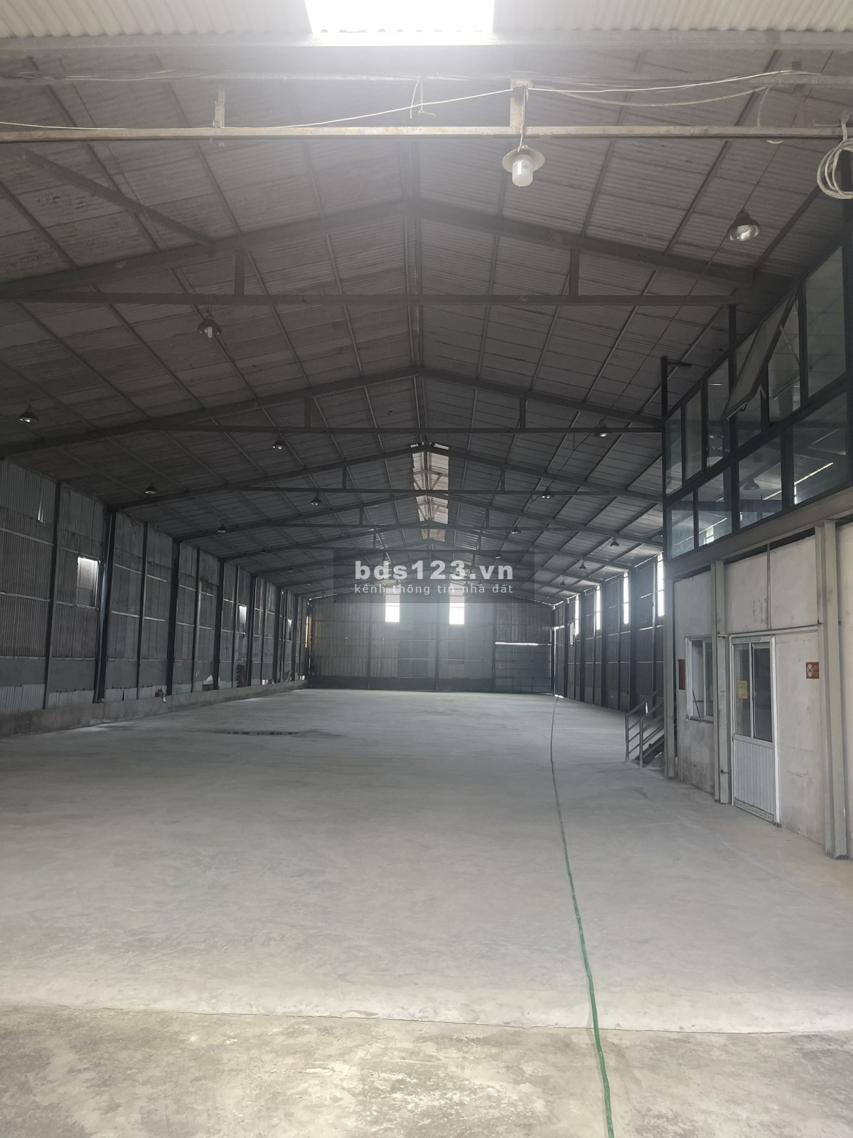 Cho thuê thuê kho xưởng cụm CN An Khánh Hoài Đức. Mặt đường Đại Lộ Thăng Long.
