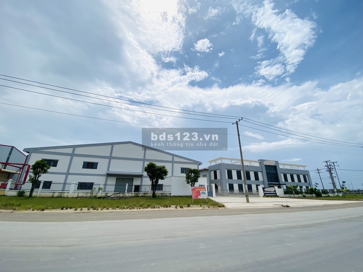 Bán xưởng mới xây KCN Hải Sơn lô góc mặt tiền trục chính gần 12,000m2 Lh 0813123205