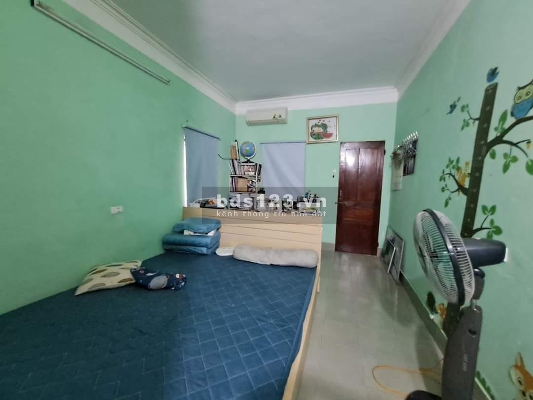 Nòng bán nhà Trung Phụng, Đống Đa, 30M2, hơn 2 tỷ, 4 tầng, dọn vào ở ngay