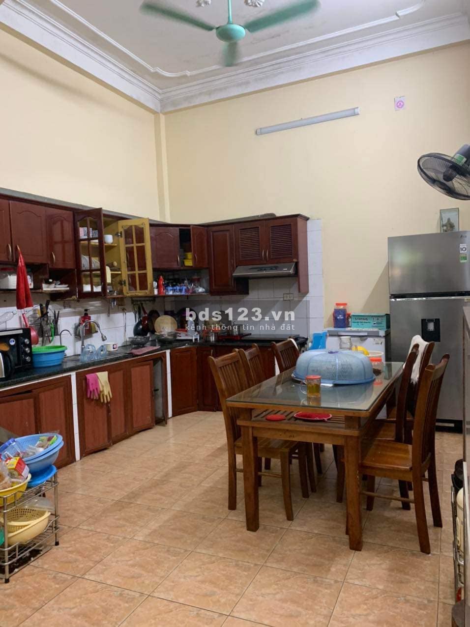 Bán nhà phố Dịch Vọng, Cầu Giấy. 55m2, 4t, Mt 4m, Ô tô vào nhà 6,3ty. Mặt ngõ thông KDoanh, Cực Hiếm