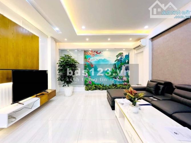 Nhà mới cực hiếm HXH khu vực sầm uất nhất Quận Gò Vấp, giáp Bình Thạnh, Phú Nhuận.