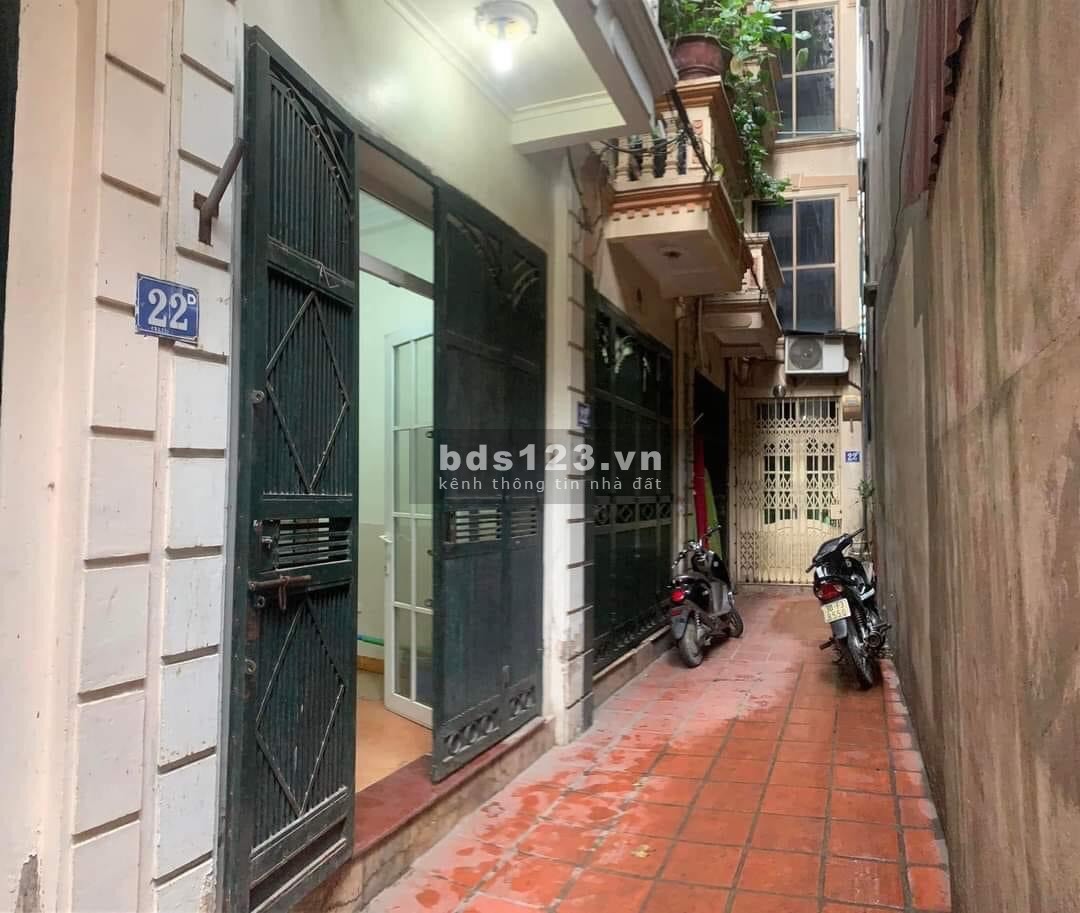 (Giá tốt ) Bán nhà Cầu Giấy – 5 tầng 30 m2 - Nhỉnh 3 tỷ cực hiếm - Nhà đẹp ở luôn