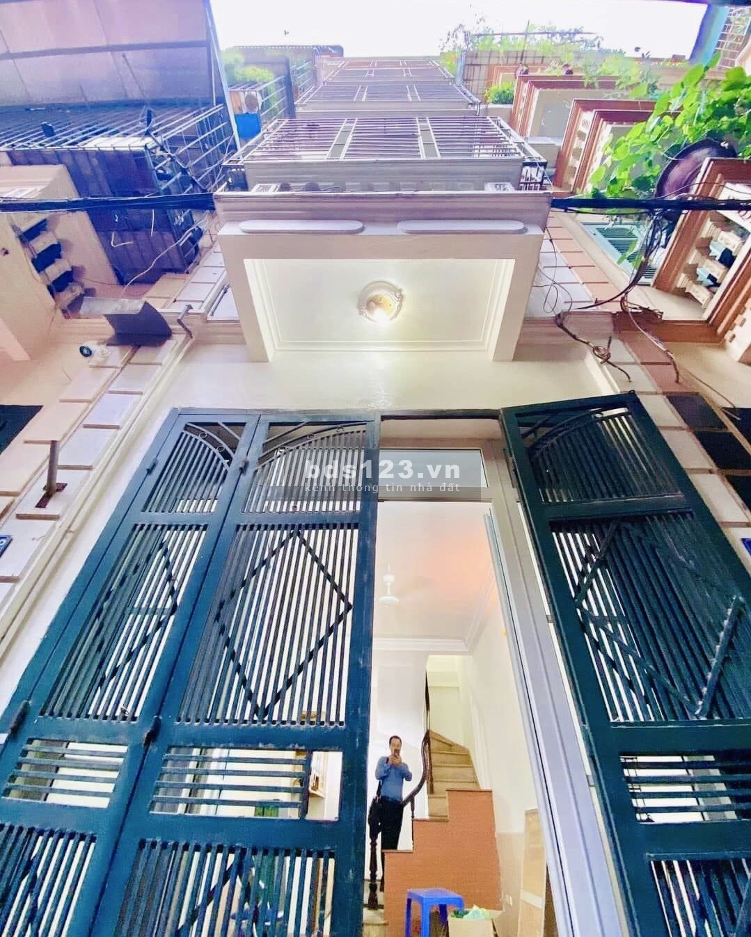 (Giá tốt ) Bán nhà Cầu Giấy – 5 tầng 30 m2 - Nhỉnh 3 tỷ cực hiếm - Nhà đẹp ở luôn