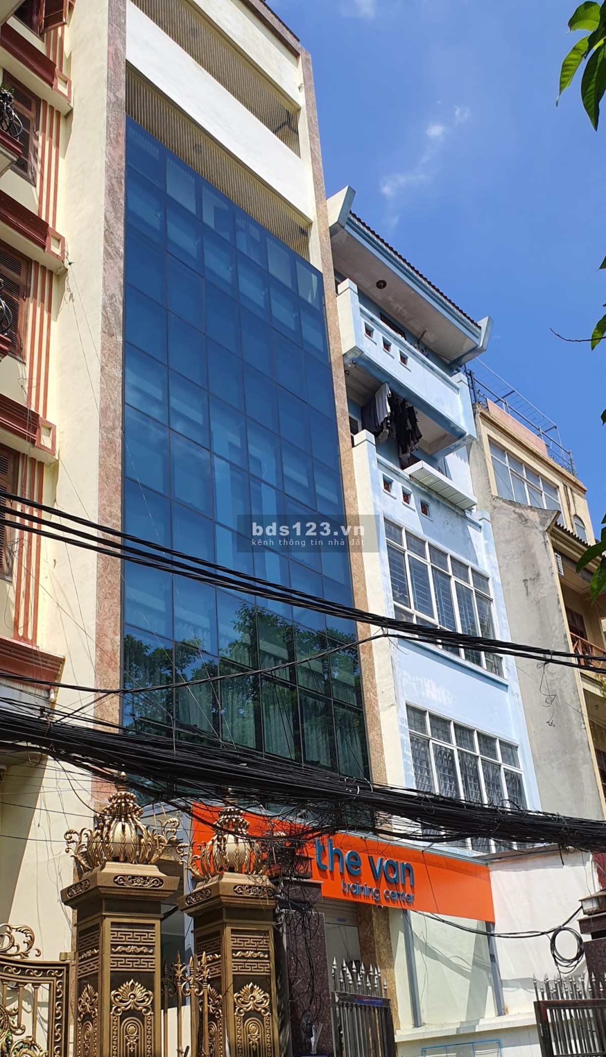 Bán nhà mặt phố Vọng, DT gần 100 m2 x 8 T, MT rộng kd – VP – nhà đẹp ở & kd luôn