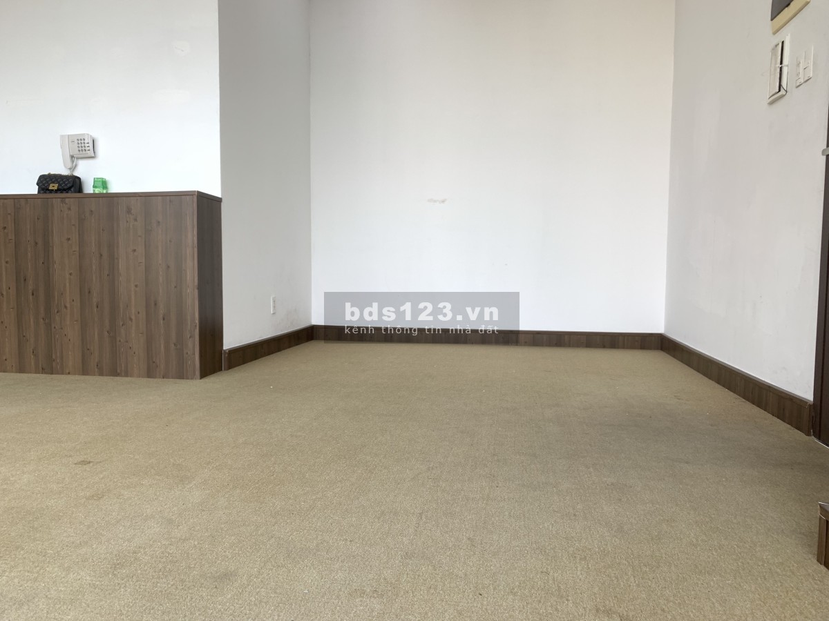 Trống sẵn văn phòng 52M2 cần cho thuê The Sun Avenue