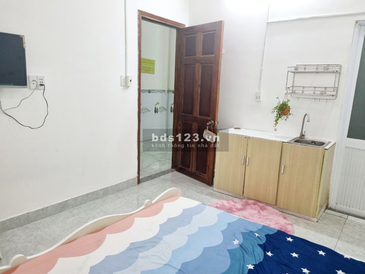 Chính chủ cho thuê phòng sẵn nội thất chỉ thu tiền điện nước Quận12