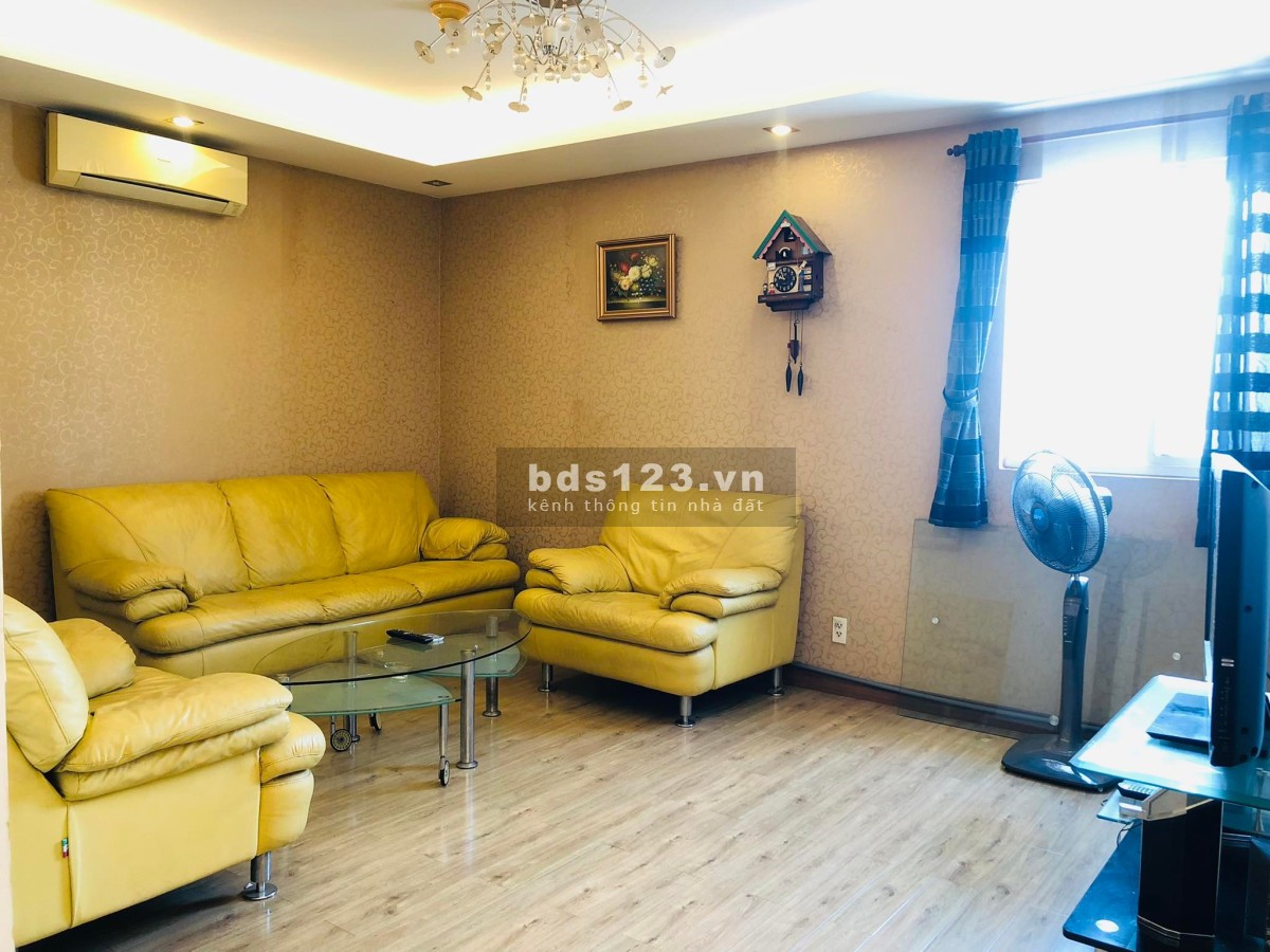 Cần cho thuê căn hộ Central Garden Quận 1, Dt : 145m2, 3PN, 2WC, Giá : 16.5 tr/th,