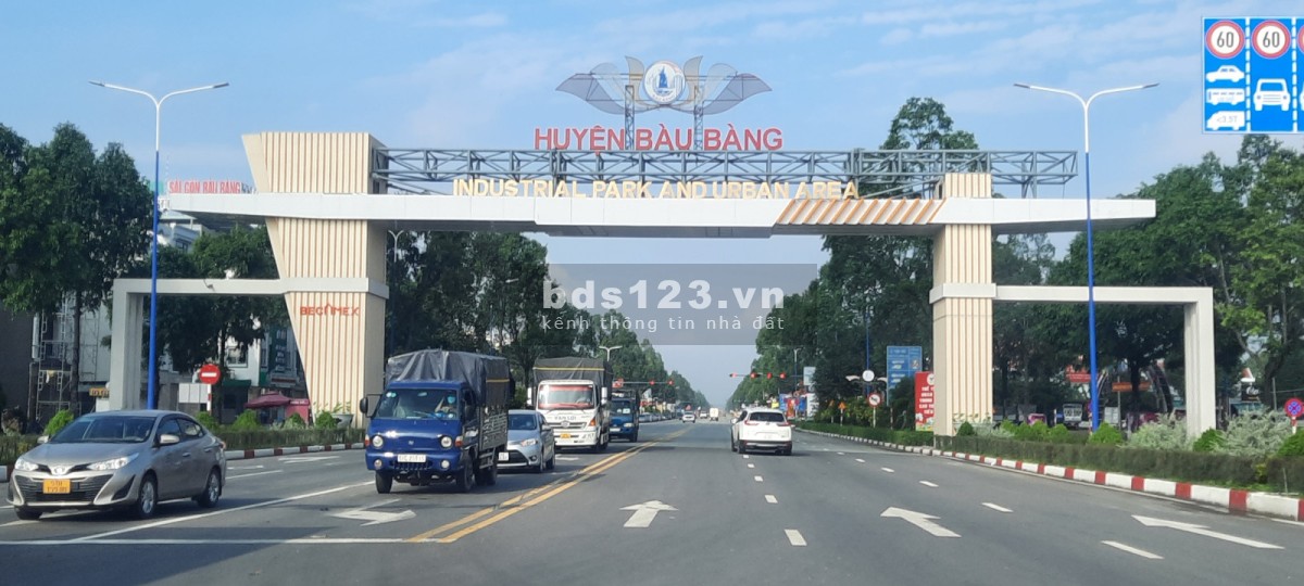 Chính chủ bán gấp lô đất mt quốc lộ 13, tt Lai Uyên Bàu Bàng đất full thổ cư dân cư đông