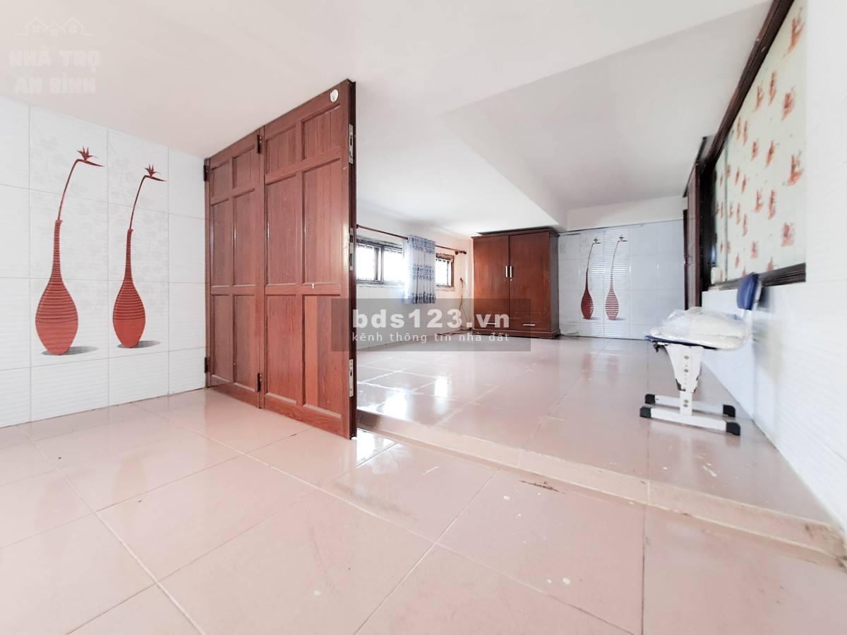 Mặt tiền kinh doanh có gác lửng ngay mặt tiền Quốc lộ 22…