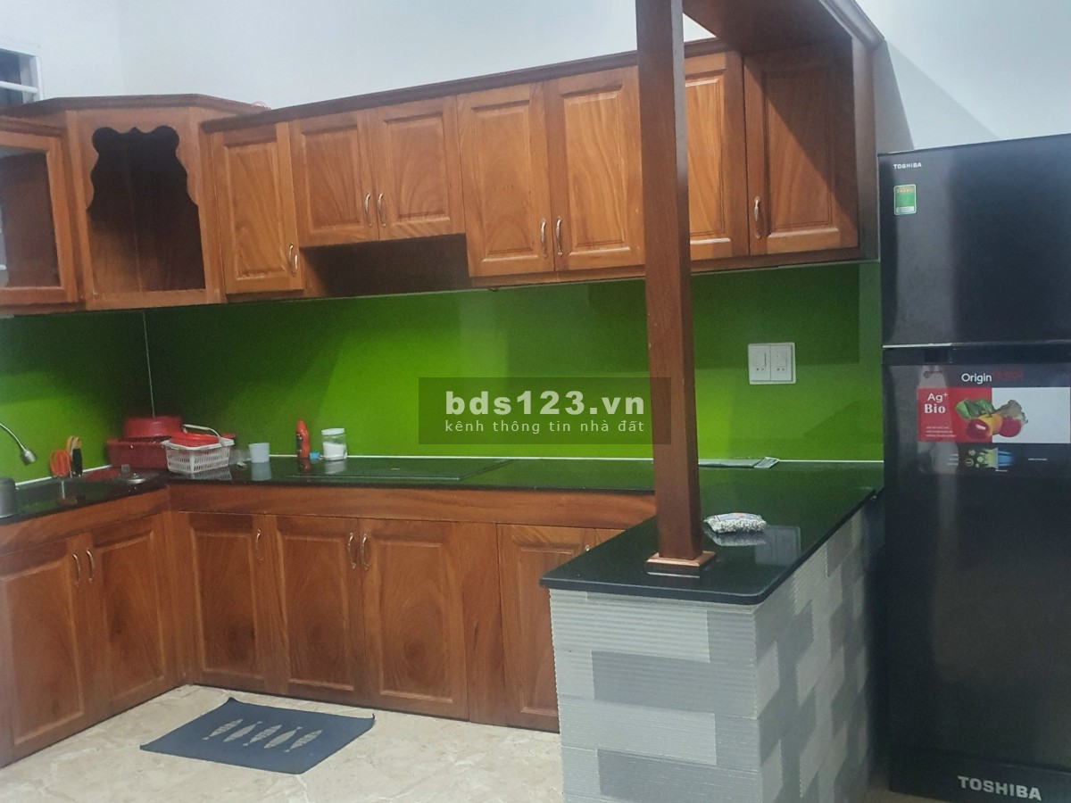 Chủ cần ra bán gấp nhà mặt tiền đường 15m Bình Dương 4,9 tỷ