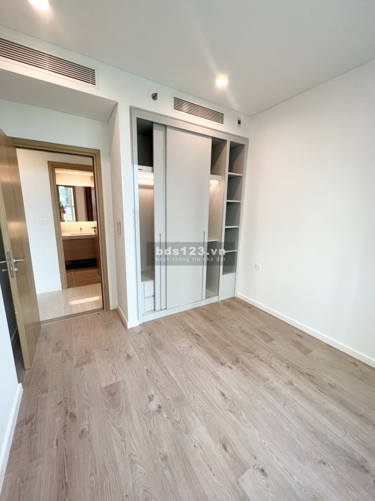 Nhiều sự lựa chọn căn hộ 3PN Sadora , view trực diện hồ bơi xanh mát