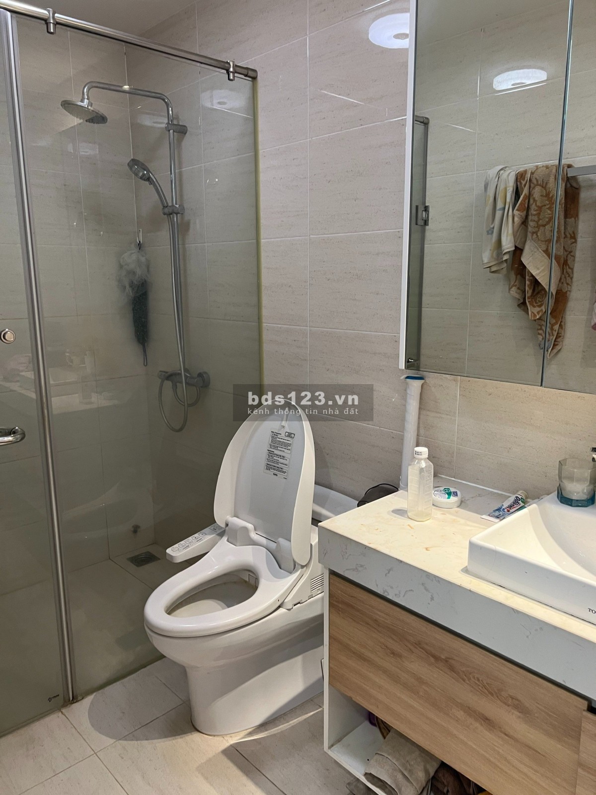 Đủ tiện nghi! Cho thuê căn hộ New City 85m2 3pn full nt 1000$ bao phí