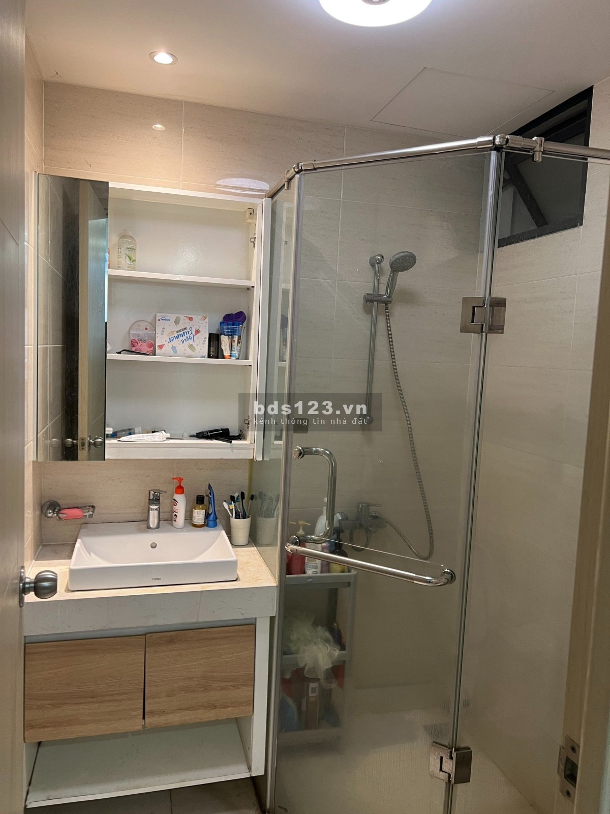 Đủ tiện nghi! Cho thuê căn hộ New City 85m2 3pn full nt 1000$ bao phí