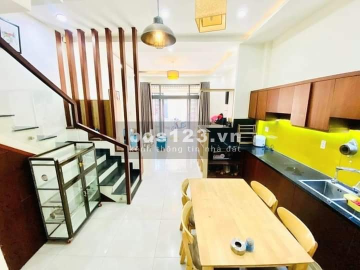 Cần bán nhà chính chủ 52m2 3ỷ8 SHR Nguyễn Công Trứ P19 Bình Thạnh LH 0902576293