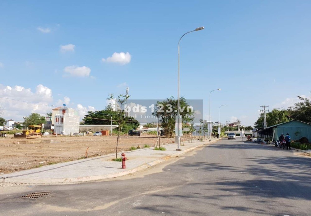 Thanh lý lô đất đường Quảng Hàm, p.5, Q.Gò Vấp DT 80m2 2,5 tỷ gần Vincom Plaza Gò Vấp LH 0921804706