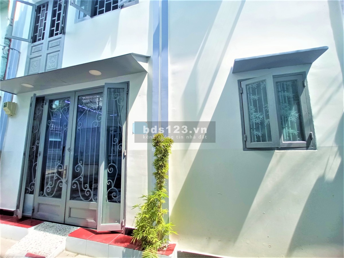Nhà rẻ đẹp giảm 700tr còn 2tỷ9 ở Phan Đình Phùng, P17, Phú Nhuận