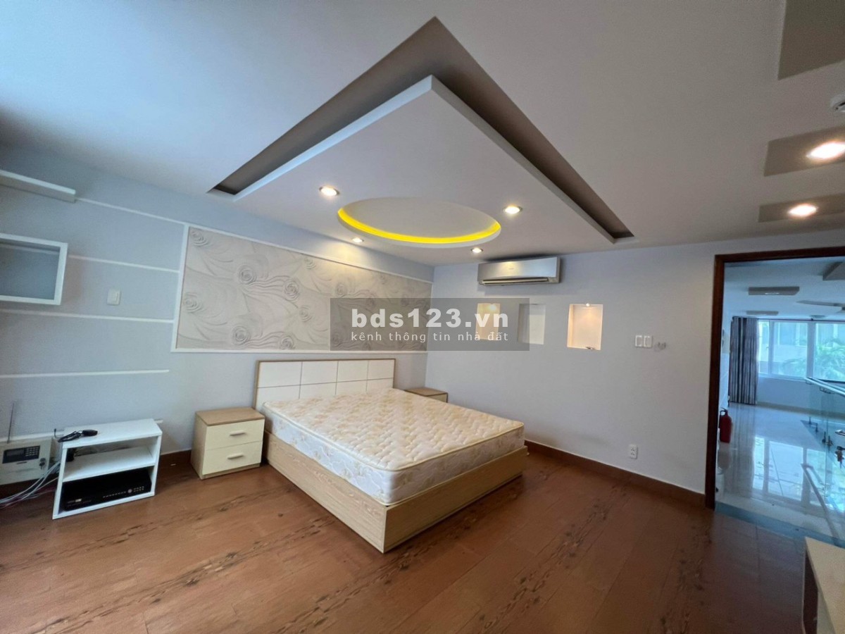 Cho thuê biệt thự góc 2 mặt tiền Quận 7 siêu đẹp với 5PN + 5WC Và Full nội thất Giá Thuê Chỉ 50tr/th
